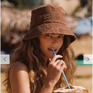 Lack of Color brand new with tags wave bucket hat in coco sunset